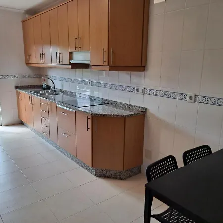 Con Vistas, Amplio Y Luminoso Appartamento